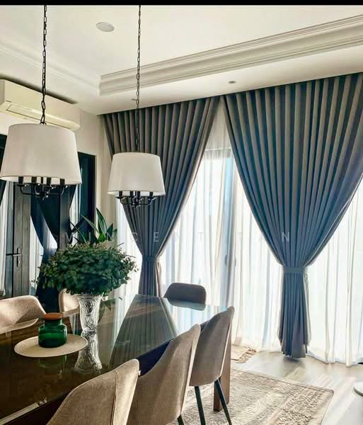 Semi-Detached House for Rent in Twentyfive7 (Tanjong Duabelas) - Vincent Tan - Dining Room - PropertyGuru.com.my