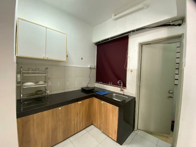 Servis Apartment untuk Dijual di Main Place Residence - Alvis Chong - Kitchen - PropertyGuru.com.my