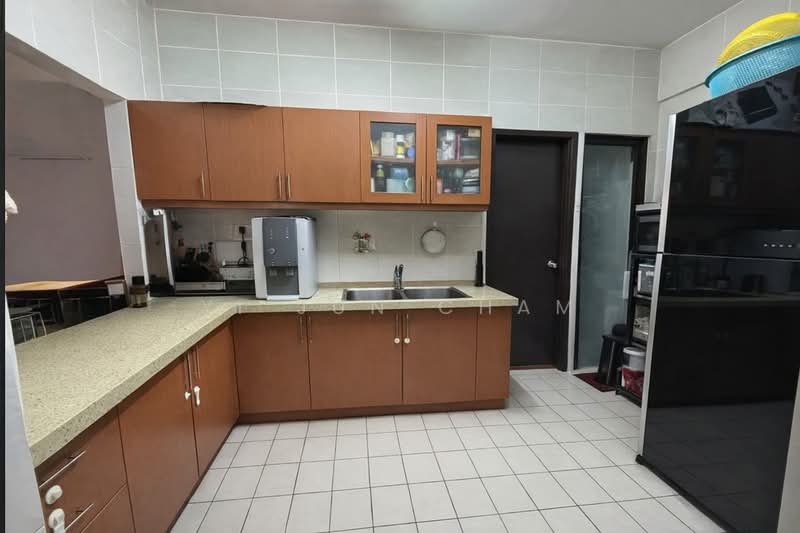 Condominium for Sale at Sri Putramas - Yi Jun Cham - Kitchen - PropertyGuru.com.my