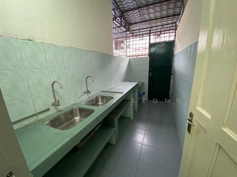 2-storey Terraced House for Sale in Bercham (Ipoh) - Michele Leong - Kitchen - PropertyGuru.com.my