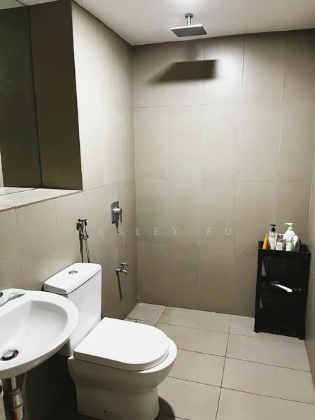 Kondominium untuk Dijual di Midfields 2 - Wesley Fu - Bathroom - PropertyGuru.com.my