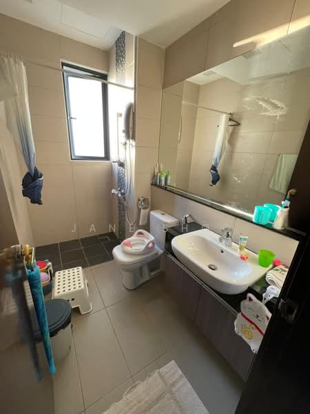 Condominium for Rent at KM1 West - Jane Shoo - PropertyGuru.com.my