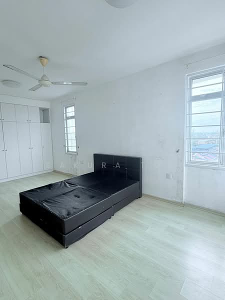 Servis Apartment untuk Disewa di Larkin Heights - Sakura Tok - Bedroom - PropertyGuru.com.my