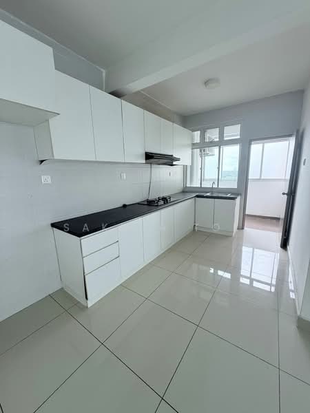 Servis Apartment untuk Disewa di Larkin Heights - Sakura Tok - Kitchen - PropertyGuru.com.my