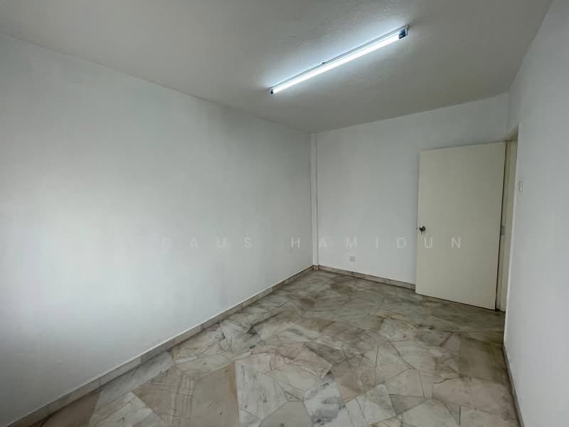 Flat for Sale at Inai - Firdaus Hamidun - PropertyGuru.com.my