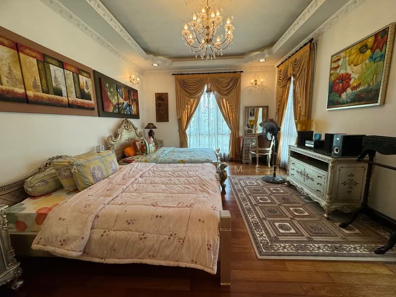 Rumah Banglo untuk Dijual di Seksyen 8 (Shah Alam) - Adzura Zamedin - Bedroom - PropertyGuru.com.my