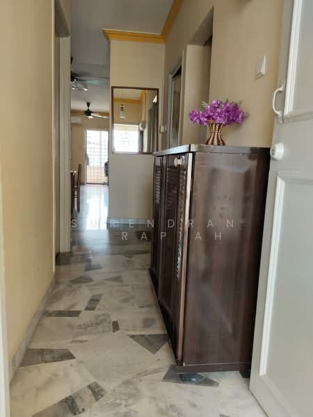 Kondominium untuk Dijual di Palm Court Condominium - Surendran Karapiah - Entrance - PropertyGuru.com.my