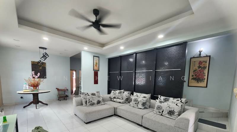 Rumah Teres 2 Tingkat untuk Dijual di Johor Bahru (Johor) - Sin Chew Siang - Living Room - PropertyGuru.com.my