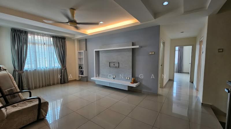Rumah Berkembar untuk Disewa di Taman Desa Cheng Perdana 1 (Cheng) - Kai Hon Gan - Living Room - PropertyGuru.com.my