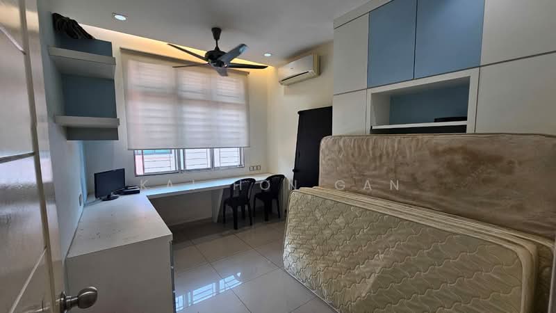 Rumah Berkembar untuk Disewa di Taman Desa Cheng Perdana 1 (Cheng) - Kai Hon Gan - Bedroom - PropertyGuru.com.my