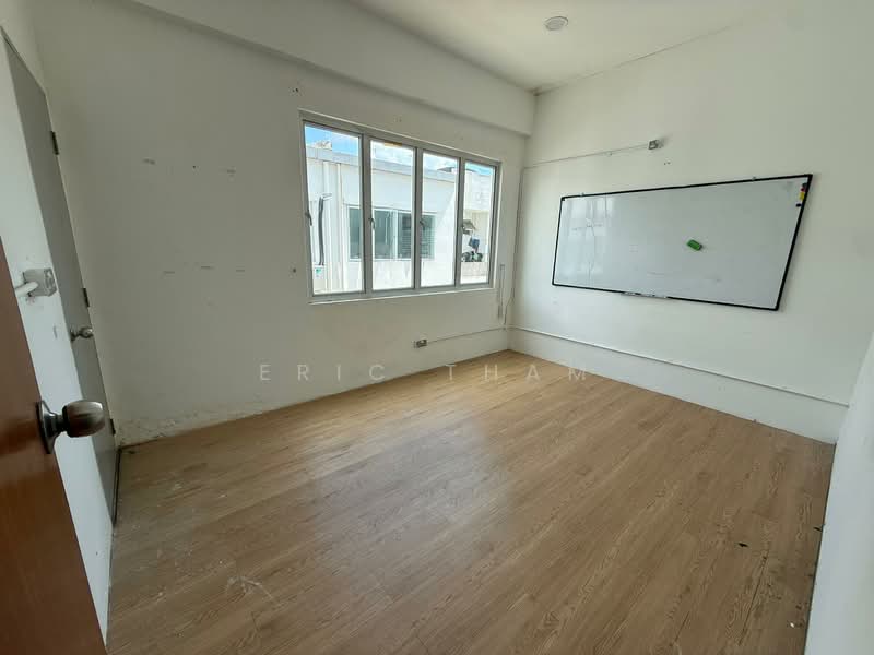 Kedai / Pejabat untuk Disewa di Metro Sendayan (Labu) - Eric Tham - Interior - PropertyGuru.com.my