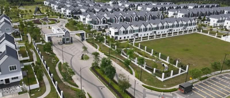 Rumah Teres 2 Tingkat untuk Dijual di Semenyih (Selangor) - Terrance Leong - Exterior - PropertyGuru.com.my