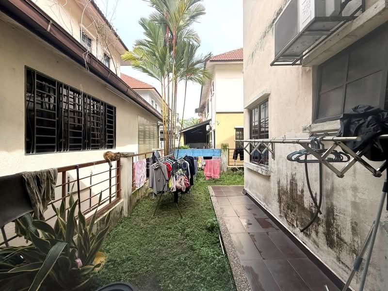 Rumah Berkembar untuk Dijual di Bandar Nusaputra (Puchong) - Tengku Zairi - PropertyGuru.com.my