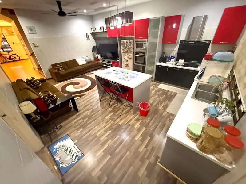 Rumah Berkembar untuk Dijual di Bandar Nusaputra (Puchong) - Tengku Zairi - PropertyGuru.com.my