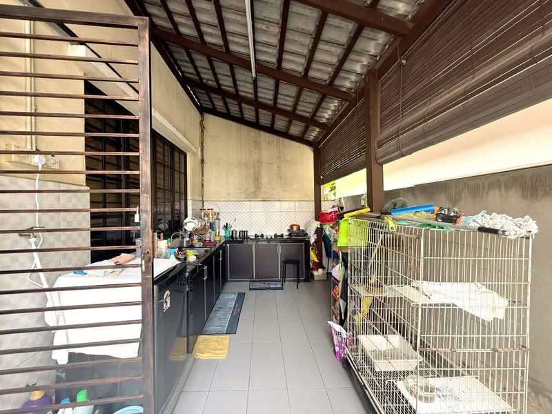 Rumah Berkembar untuk Dijual di Bandar Nusaputra (Puchong) - Tengku Zairi - PropertyGuru.com.my