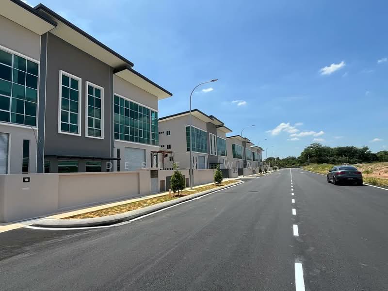 Semi-D Factory for Rent in Shah Alam (Selangor) - Desley Wan - Exterior - PropertyGuru.com.my