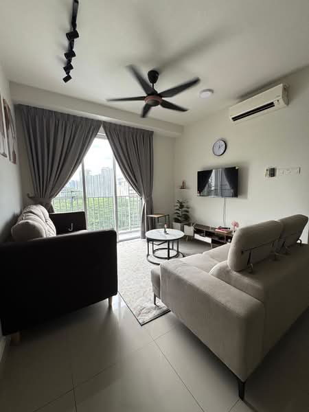 Kondominium untuk Disewa di Sofiya Residensi - Jessie Kee - Living Room - PropertyGuru.com.my