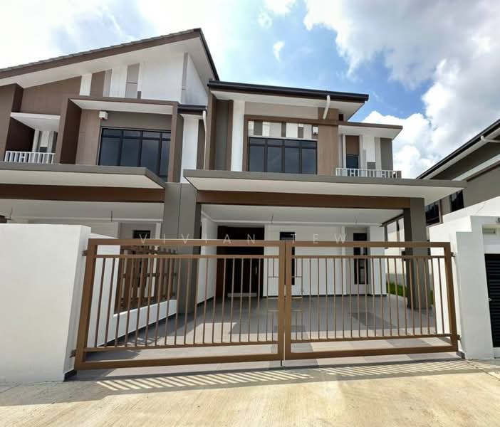 Rumah Berkembar untuk Dijual di Setia Alam (Selangor) - Vivian Tew - Exterior - PropertyGuru.com.my