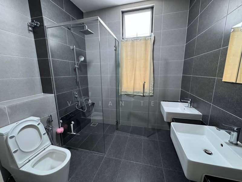 Rumah Berkembar untuk Dijual di Setia Alam (Selangor) - Vivian Tew - Bathroom - PropertyGuru.com.my