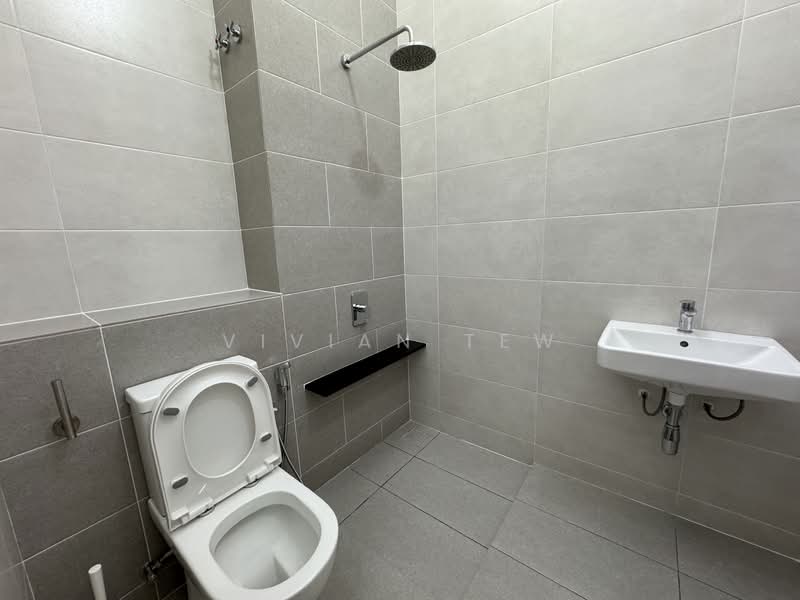 Rumah Berkembar untuk Dijual di Setia Alam (Selangor) - Vivian Tew - Bathroom - PropertyGuru.com.my