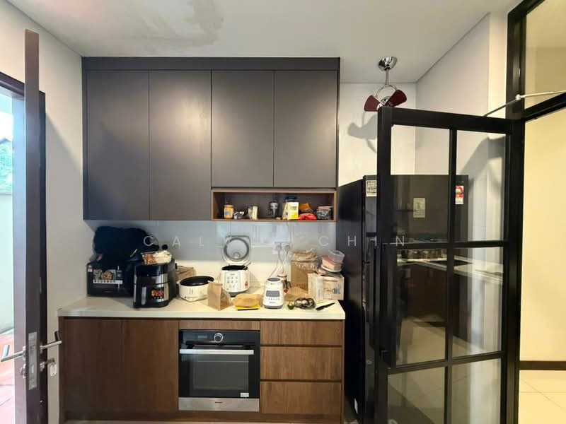 Rumah Teres 3 Tingkat untuk Dijual di Taman Taynton View (Cheras) - calvin Chin - Kitchen - PropertyGuru.com.my