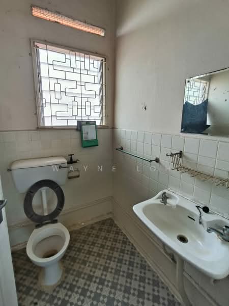 Rumah Berkembar untuk Dijual di Tanjung Bungah (Penang) - Wayne Loh - Bathroom - PropertyGuru.com.my