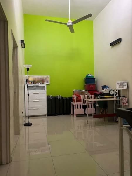 Rumah Teres 2 Tingkat untuk Dijual di Kemuning Utama (Shah Alam) - Irish Shek - Corridor - PropertyGuru.com.my
