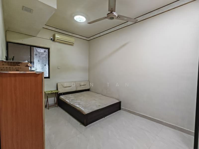 Rumah Teres 2 Tingkat untuk Dijual di Taman Nusa Bestari (Iskandar Puteri (Nusajaya)) - Iden Tan - Bedroom - PropertyGuru.com.my