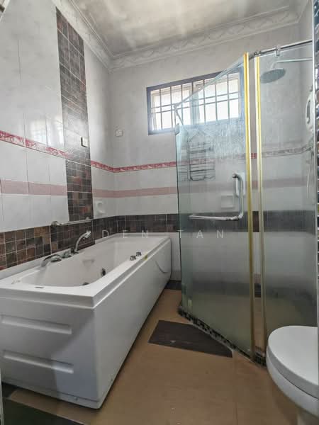 Rumah Teres 2 Tingkat untuk Dijual di Taman Nusa Bestari (Iskandar Puteri (Nusajaya)) - Iden Tan - Bathroom - PropertyGuru.com.my