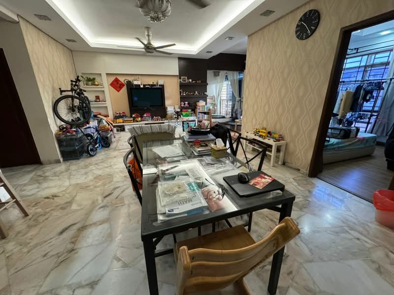 Condominium for Sale at Villa Park - Ron Liew - Living Room - PropertyGuru.com.my