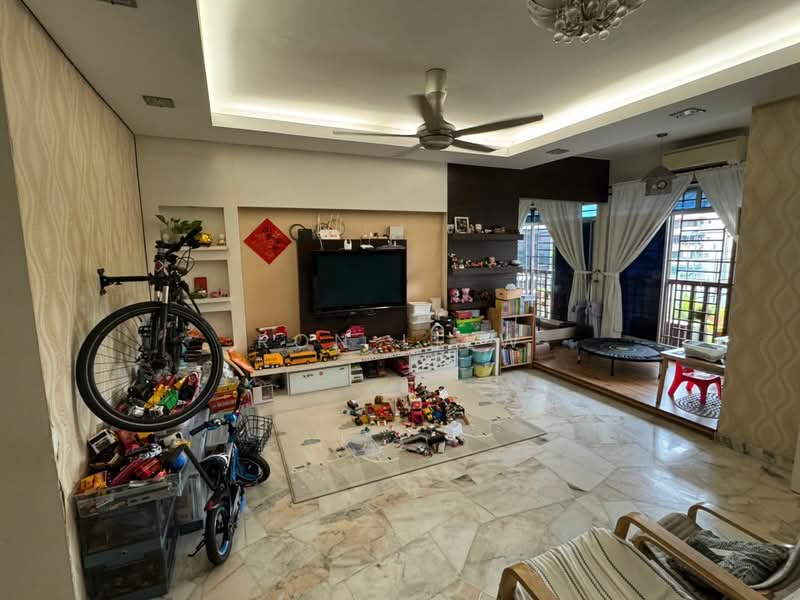 Condominium for Sale at Villa Park - Ron Liew - Living Room - PropertyGuru.com.my