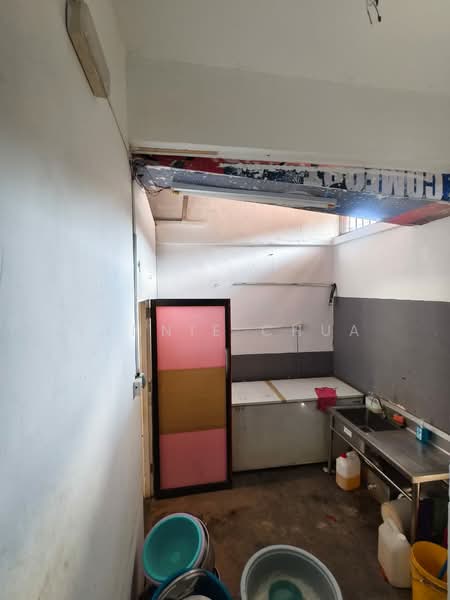 Shop for Rent in Taman Ungku Tun Aminah (Skudai) - Fennie Chua - Interior - PropertyGuru.com.my
