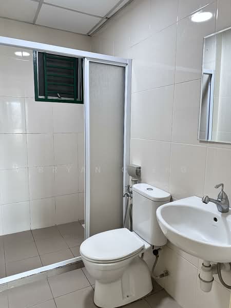 Servis Apartment untuk Disewa di OUG Parklane - Bryan Cheng - Bathroom - PropertyGuru.com.my