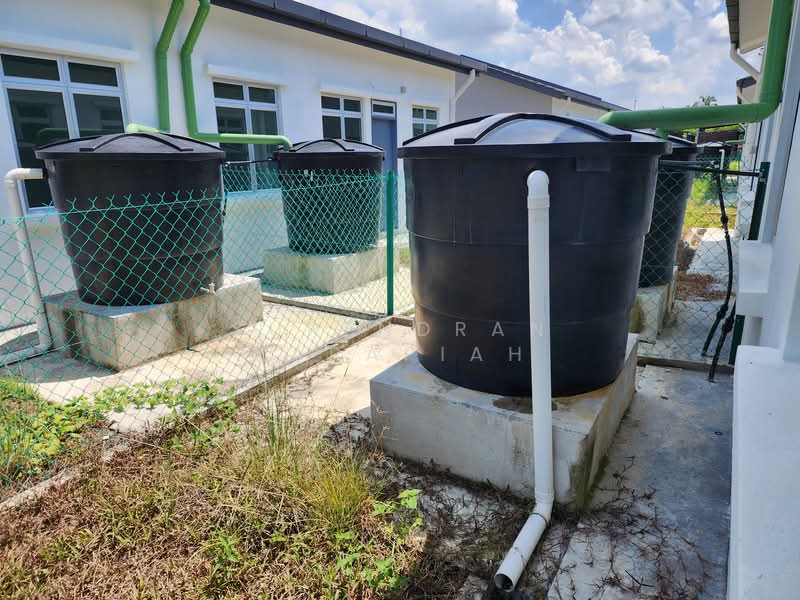 Rumah Berkembar untuk Dijual di Banting (Selangor) - Surendran Karapiah - Exterior - PropertyGuru.com.my