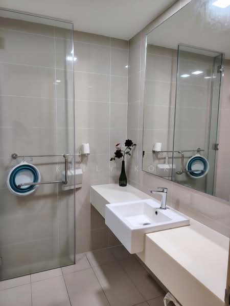 Service Residence for Rent at KL Gateway Residences - Kelly Kok - Bathroom - PropertyGuru.com.my