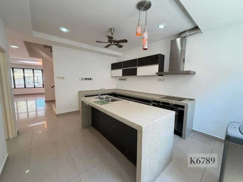 2-storey Terraced House for Sale in Bandar Bukit Tinggi 2 (Klang) - Yongsen Lim - Kitchen - PropertyGuru.com.my