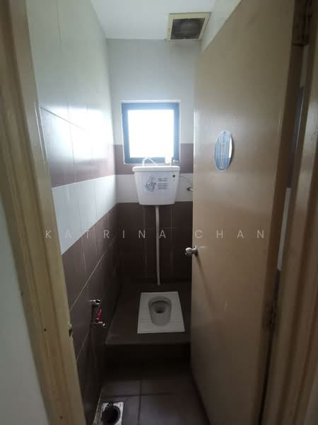 Shop for Rent in Bukit Jalil (Kuala Lumpur) - Katrina Chan - Bathroom - PropertyGuru.com.my