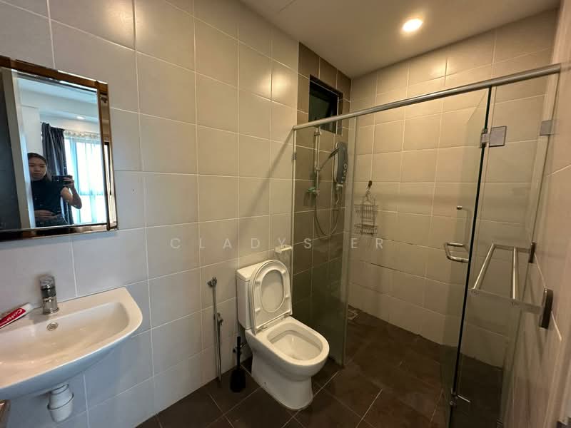 Servis Apartment untuk Disewa di D'sands Residence - Cladys Er - Bathroom - PropertyGuru.com.my