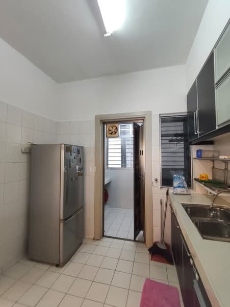 Kondominium untuk Disewa di Selayang Point - Kemp Lee - Kitchen - PropertyGuru.com.my