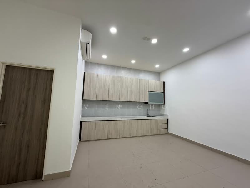 Semi-D Factory for Rent in Kulai (Johor) - Vivien Choo - Kitchen - PropertyGuru.com.my