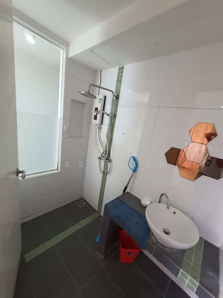 Service Residence for Rent at Ritze Perdana 2 - Jason Tan - Bathroom - PropertyGuru.com.my