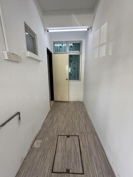 Rumah Teres 2 Tingkat untuk Dijual di Taman Kempas Indah (Tebrau) - Endy Law Law - Corridor - PropertyGuru.com.my