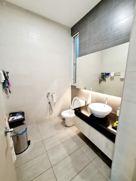 Rumah Berkembar untuk Dijual di Puchong (Selangor) - John Lee - Bathroom - PropertyGuru.com.my