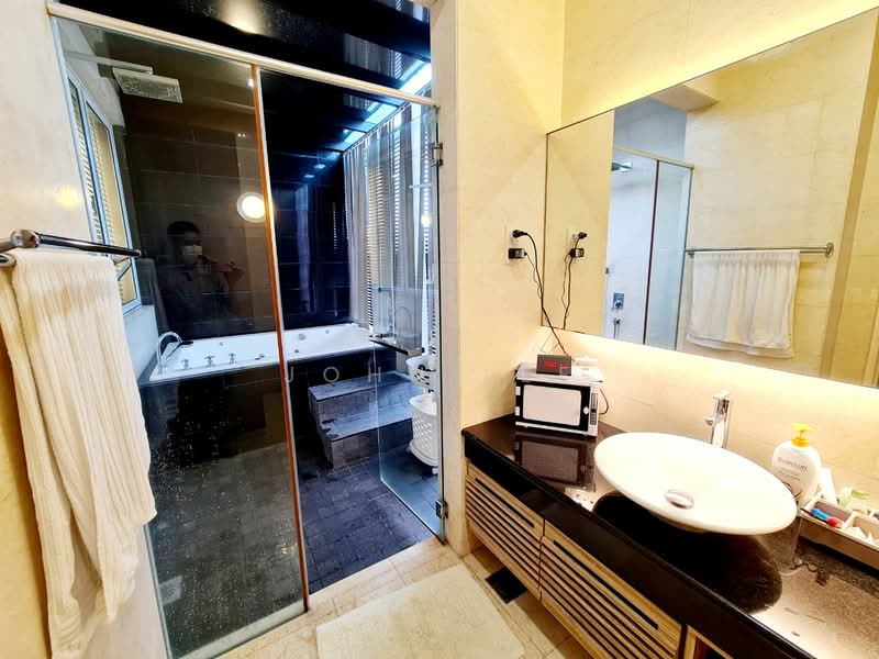 Rumah Berkembar untuk Dijual di Puchong (Selangor) - John Lee - Bathroom - PropertyGuru.com.my