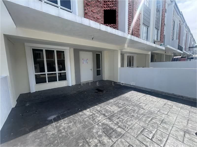 Rumah Teres 2.5 Tingkat untuk Dijual di Sepang (Selangor) - Leslie Low - Exterior - PropertyGuru.com.my