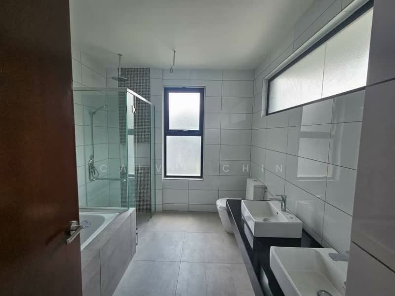 Rumah Berkembar untuk Dijual di Ampang (Selangor) - calvin Chin - Bathroom - PropertyGuru.com.my