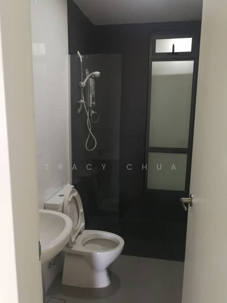 Servis Apartment untuk Disewa di Paramount Utropolis - Tracy Chua - Bathroom - PropertyGuru.com.my