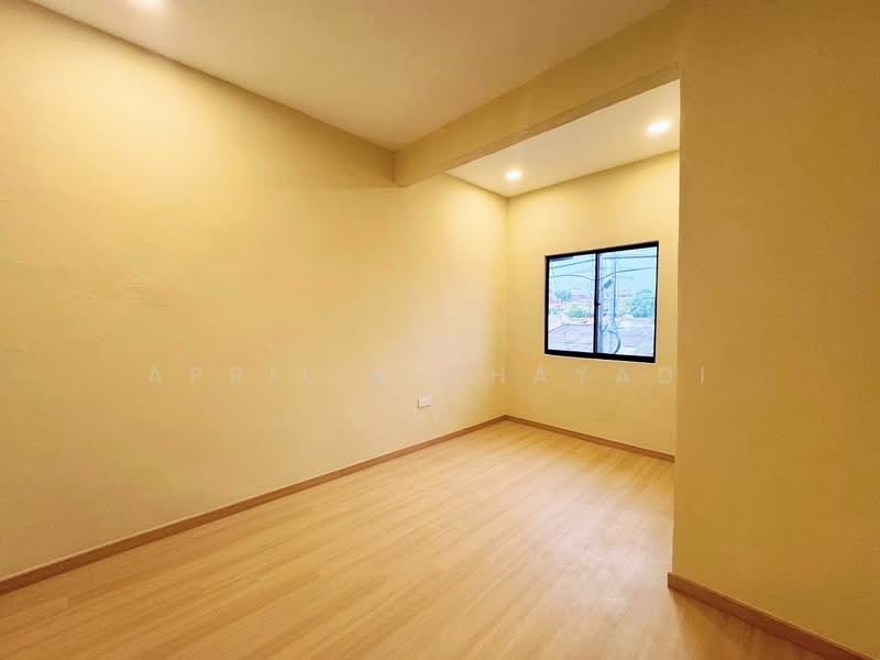Rumah Teres 2 Tingkat untuk Dijual di Taman Ungku Tun Aminah (Skudai) - APRILIA CHAYADI - PropertyGuru.com.my