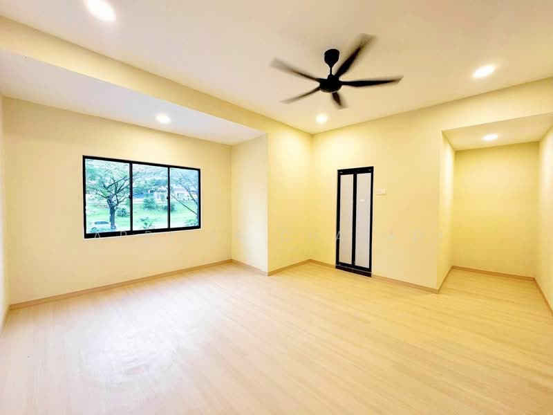 Rumah Teres 2 Tingkat untuk Dijual di Taman Ungku Tun Aminah (Skudai) - APRILIA CHAYADI - PropertyGuru.com.my