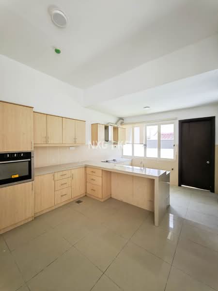 Semi-Detached House for Sale in Shah Alam (Selangor) - Kings Soe - Kitchen - PropertyGuru.com.my
